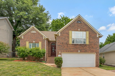 1707 University Dr