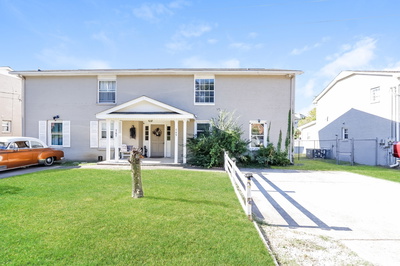 749 Huntington Pkwy