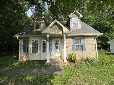 574 Garnet Dr