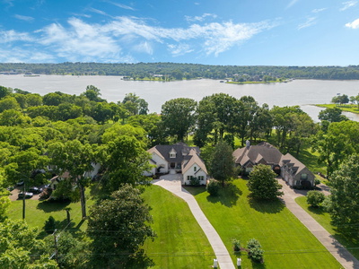 238 Lake Terrace Dr