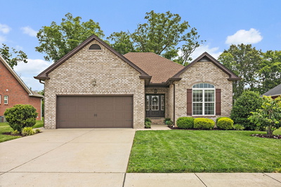 460 Lucy Cir