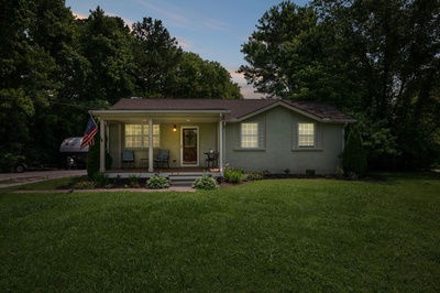 Exterior view of 7116 Meadow View Dr in Fairview, TN