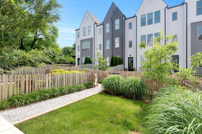 339 E Village Ln