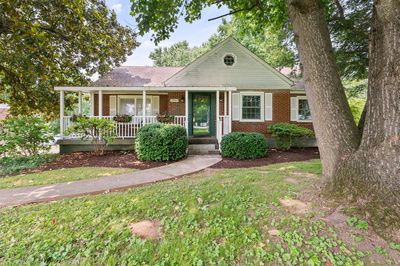 3947 Moss Rose Dr