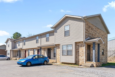 1500 W Knollwood Circle