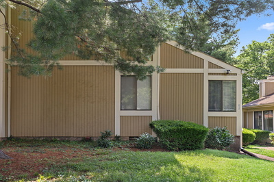 832 Williamsburg West Dr