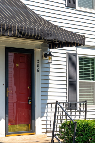 206 Edgewood Dr