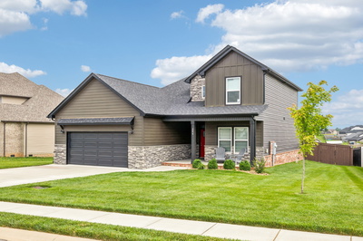 246 Cotoneaster Ln