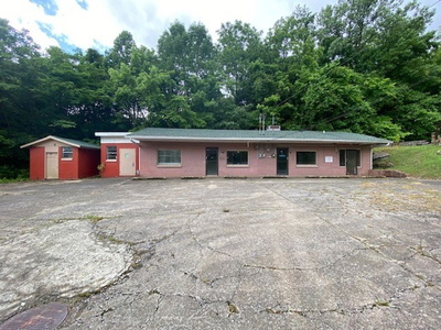 90 Providence Blvd