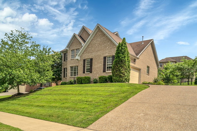 147 N Shadowhaven Way
