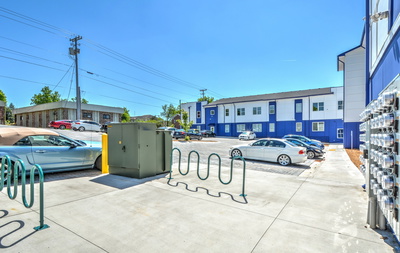 712 Main St