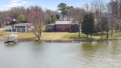 104 Windward Pt