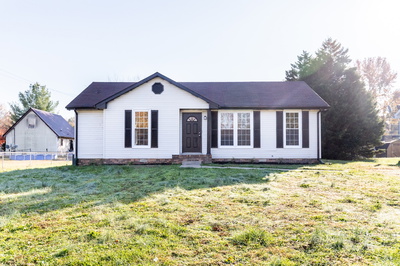 553 Lorie Ln