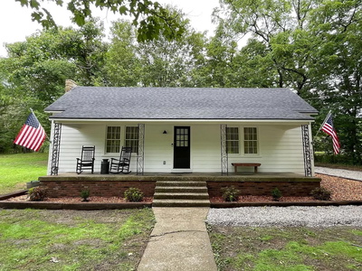 5454 Pinewood Rd