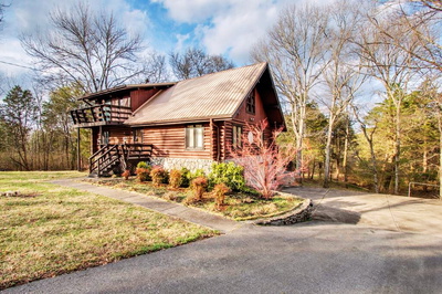 602 Woods Ct