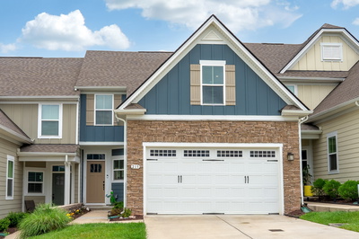 215 S Downs Cir