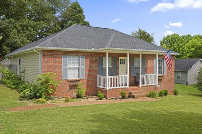 115 Robert Ave