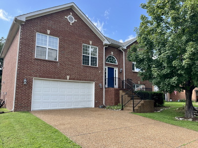 3112 Millbank Ln