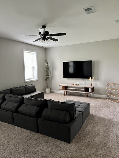 1377 Sussex Dr