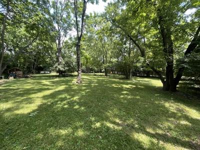 1521 Riverside Dr
