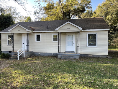 203 Sunset Ct