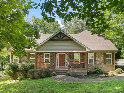 103 Short Dr