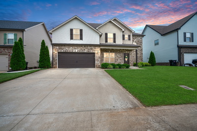 924 Tanager Ct