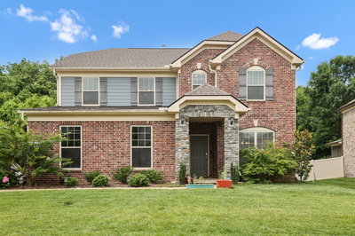 148 Macy Dr