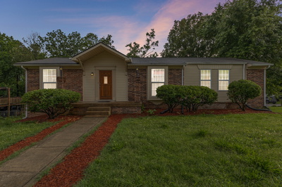 301 Ocala Cir