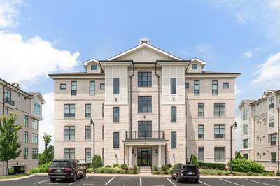 1024 Club View Dr