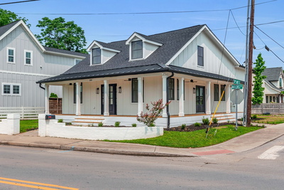 300 Natchez St