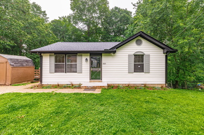 1012 Hollis Ln