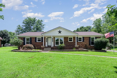 930 Rossview Rd