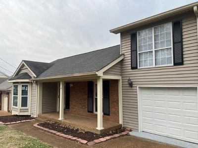 3300 Calais Cir