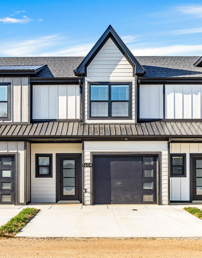 1604 Jonathan Wade Circle
