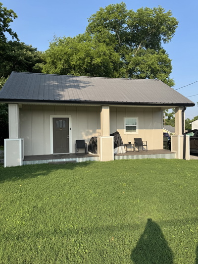 317 Cemetery Ave