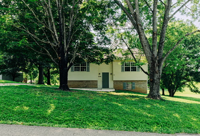 Exterior view of 2376 Candyland Dr in Cookeville, TN