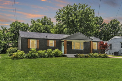 4866 Lynn Dr