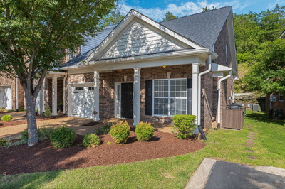 1858 Brentwood Pointe