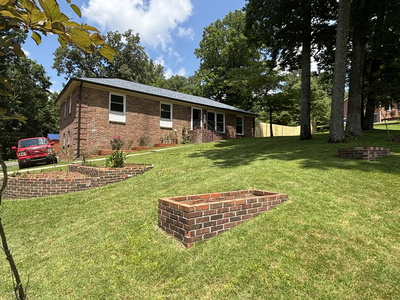 407 Sugar Tree Dr