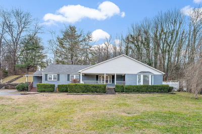 1332 S Dickerson Rd