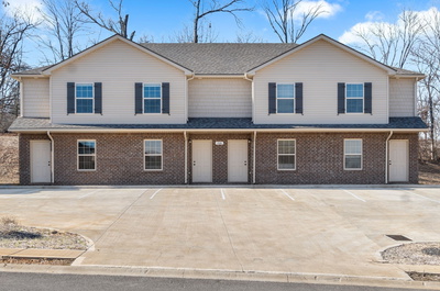 1120 Ziva Ln