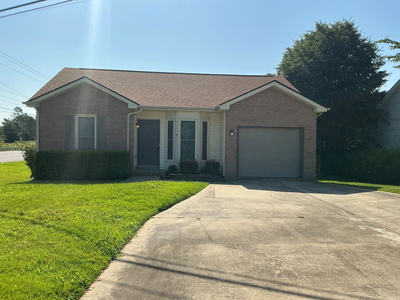 101 Shady Maple Dr