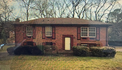 5009 Bonnameade Dr