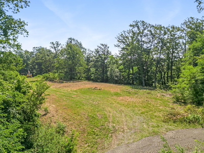 730 Valhalla Ln
