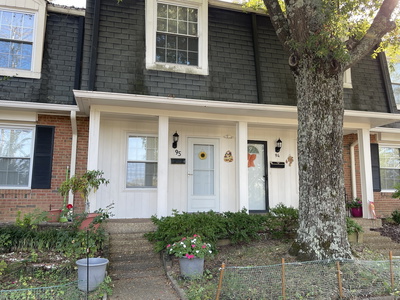 5510 Country Dr