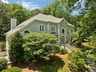 545 Grand Oaks Dr