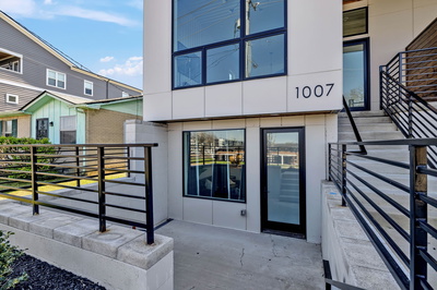 1007 Summit Ave