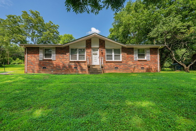 332 Old Dunbar Cave Rd
