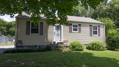 1904 Dahlia Dr